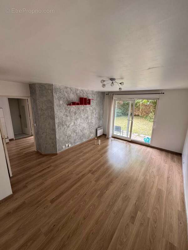 Appartement à DAMMARIE-LES-LYS