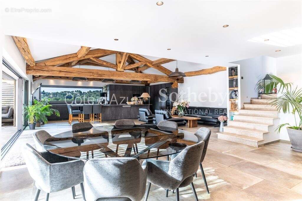 Maison à MOUGINS