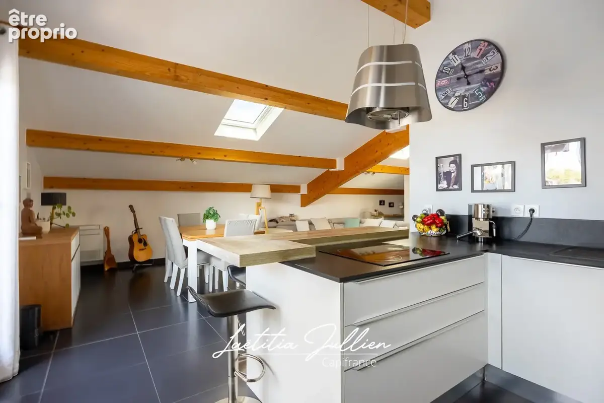 En Exclusivité par Laëtitia JULLIEN – Marseille 12ème – Les Caillols – Duplex T4 de 94 m² avec deux terrasses, parking, garage e - photo 7