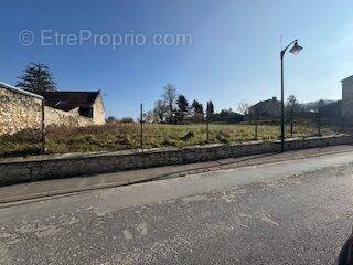 Terrain à CIRY-SALSOGNE