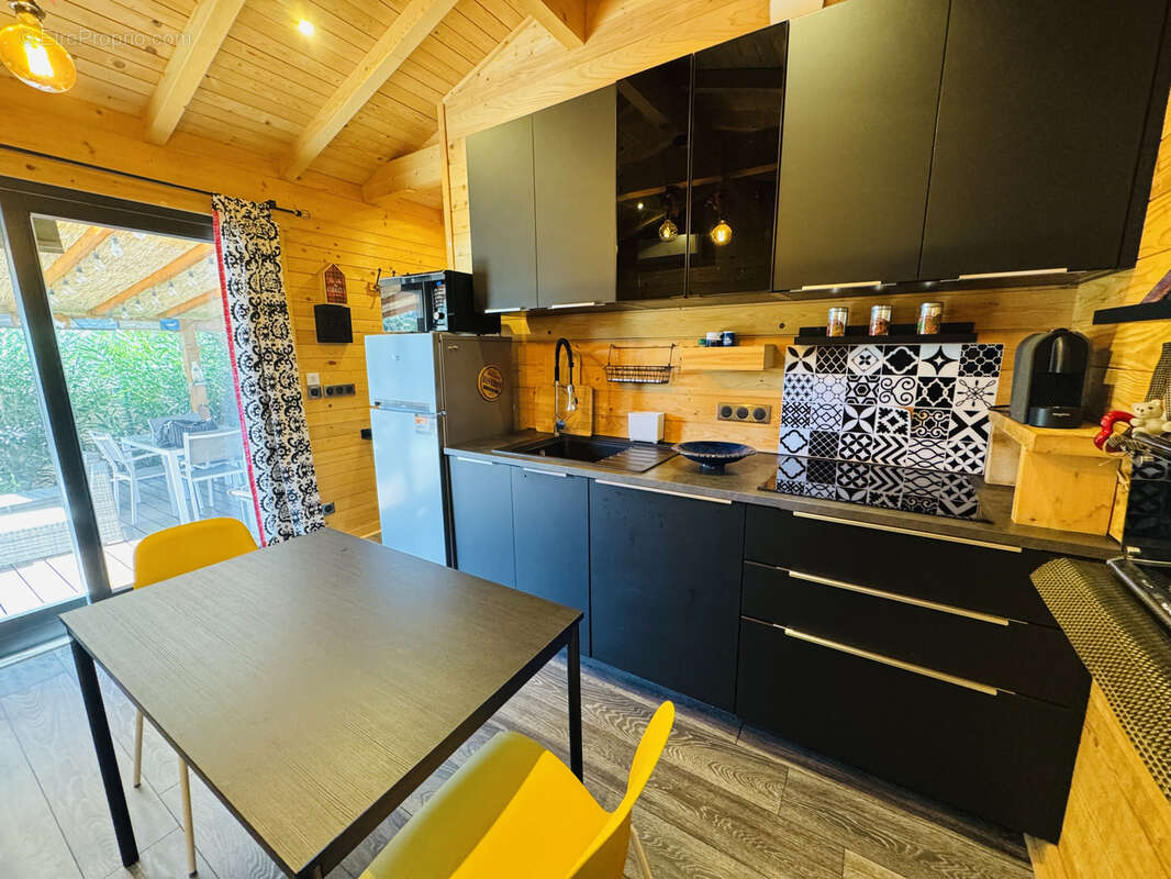 Maison à BORMES-LES-MIMOSAS