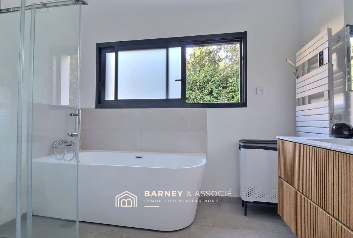 Maison à BOIS-GUILLAUME