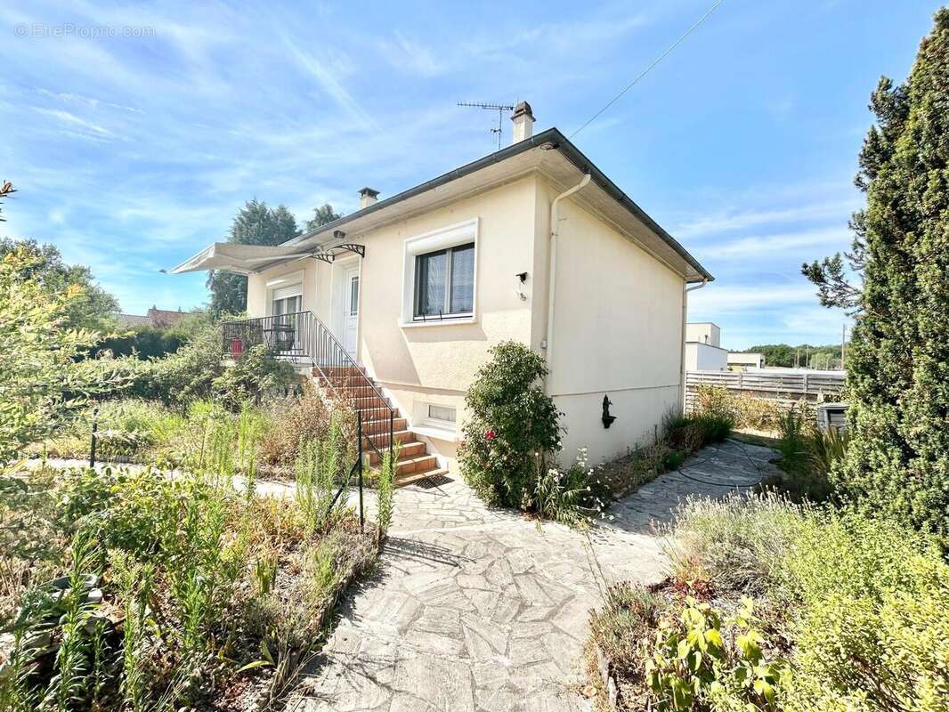 Maison 75 m² à Crouy-Sur-Cosson  - photo 2