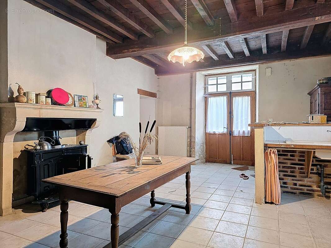 Maison à ORGES
