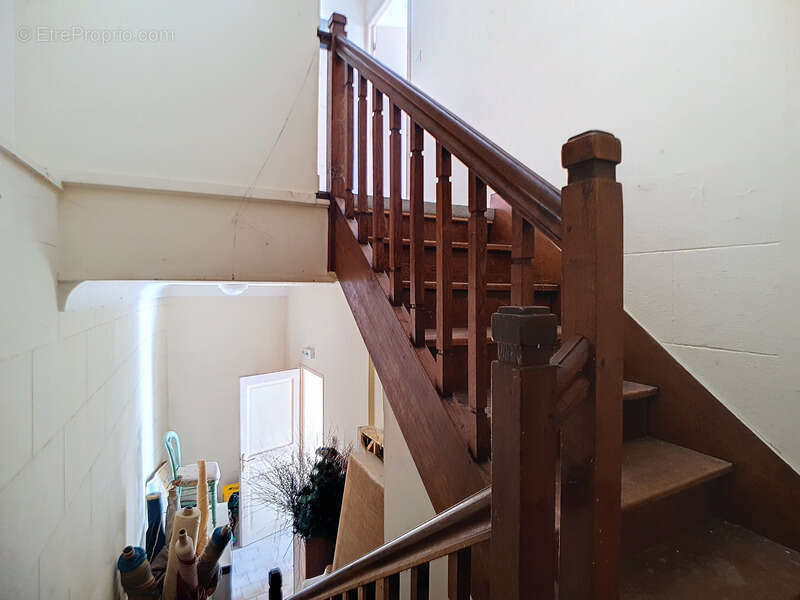 Appartement à LA CHARTRE-SUR-LE-LOIR