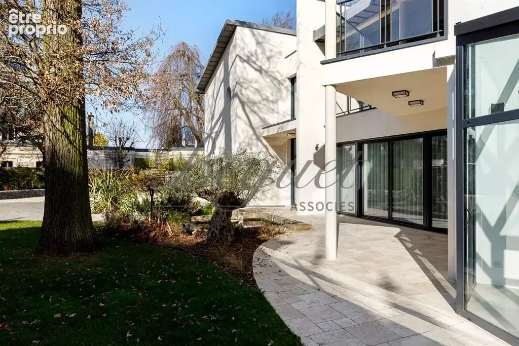 Vaucresson (92420) – Maison de 350 m², 5 chambres, terrain de 1 300 m² – Ascenseur voitures - près de Paris, Hauts-de-Seine, Île - photo 26