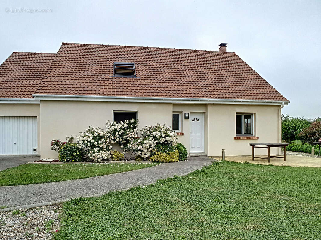 Maison à SAINT-MARTIN-EN-CAMPAGNE