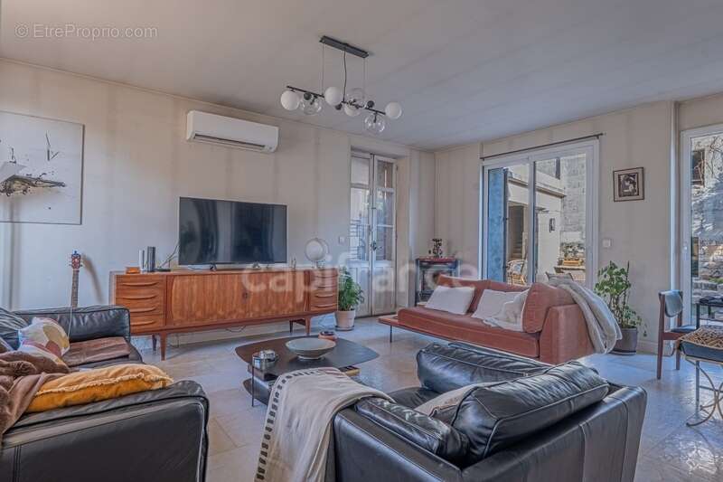 Mougins / à vendre Propriété type MAZET avec dépendance, piscine et garage pour 2 véhicules - photo 22