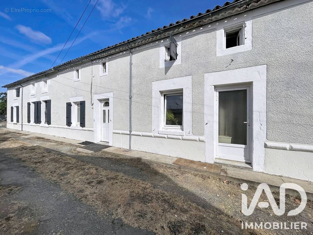 Photo 1 - Maison à SAINT-LAURS