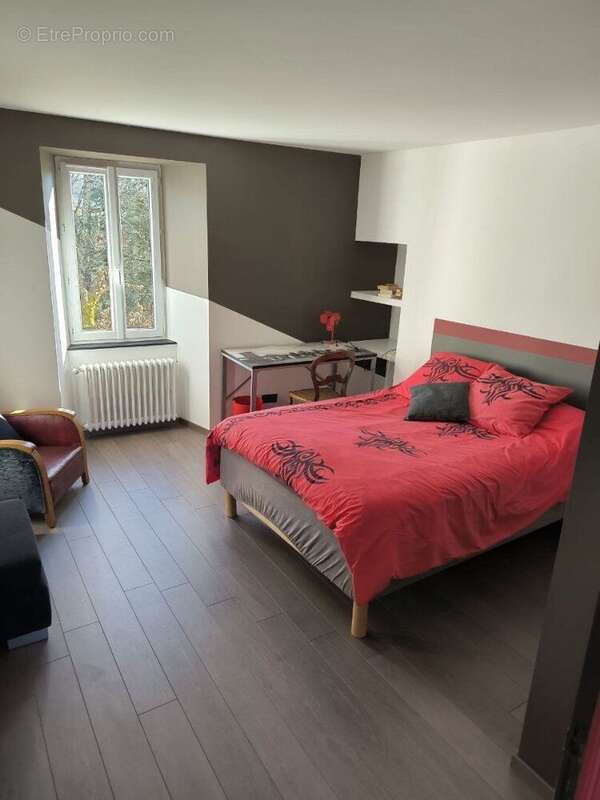 Charme authentique et rénovation contemporaine - photo 3