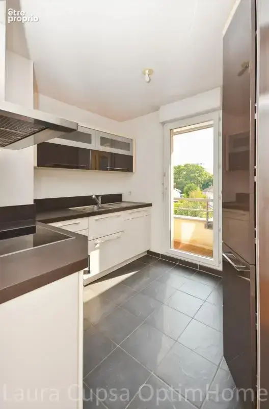 Chatillon t6 andre malraux - 7 min metro l13 - 4p dernier etage - calme - vue degagee - 79,40 m² carrez - 82,3 m² au sol - 5 min - photo 7