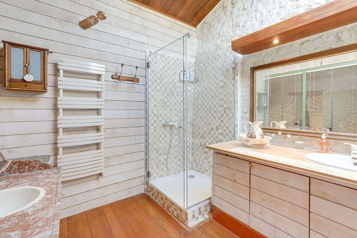 Maison à SAINT-SULPICE-DE-ROYAN