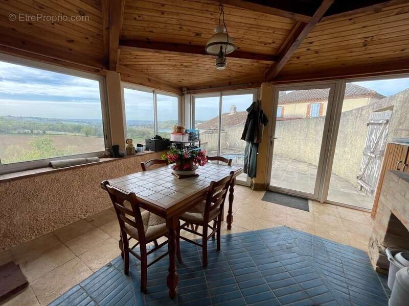 Hameau Authentique T15 à vendre, avec Maison et 6 logements indépendants et une vue panoramique-Saint-Vincent-Lespinasse (82) - photo 27
