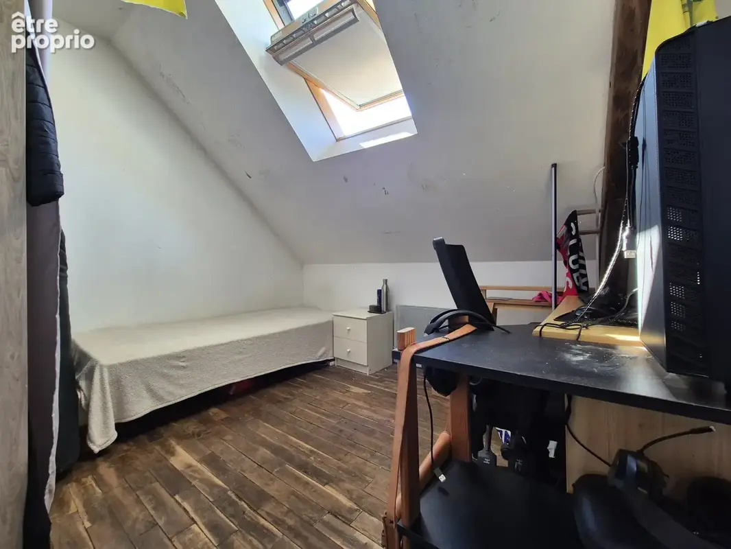 Maison de 113 m2 avec dépendances à Sévérac. - photo 8
