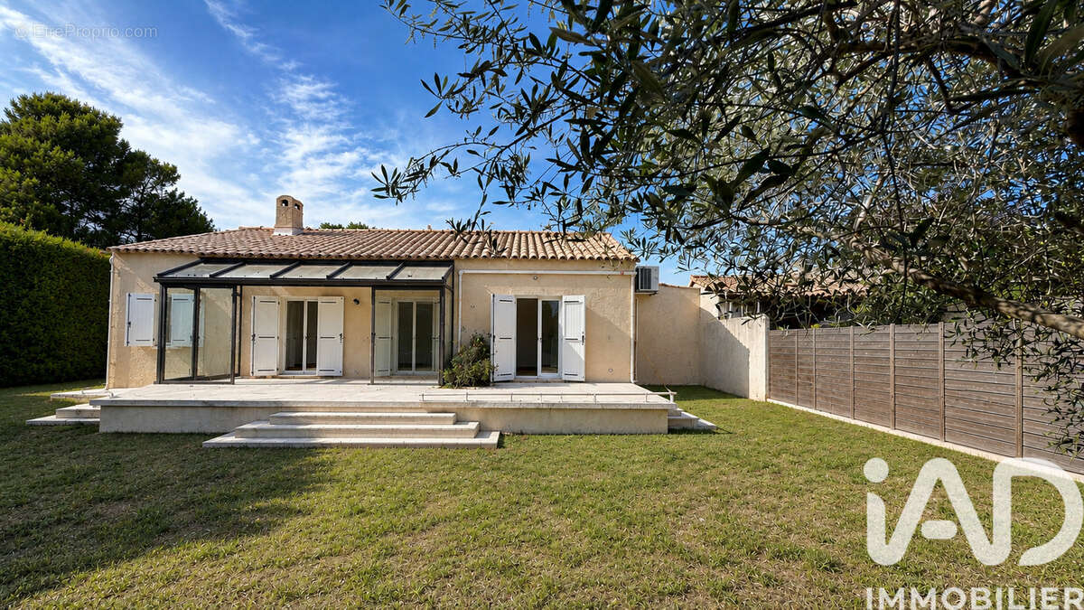 Maison 100 m² à Venelles  - photo 2