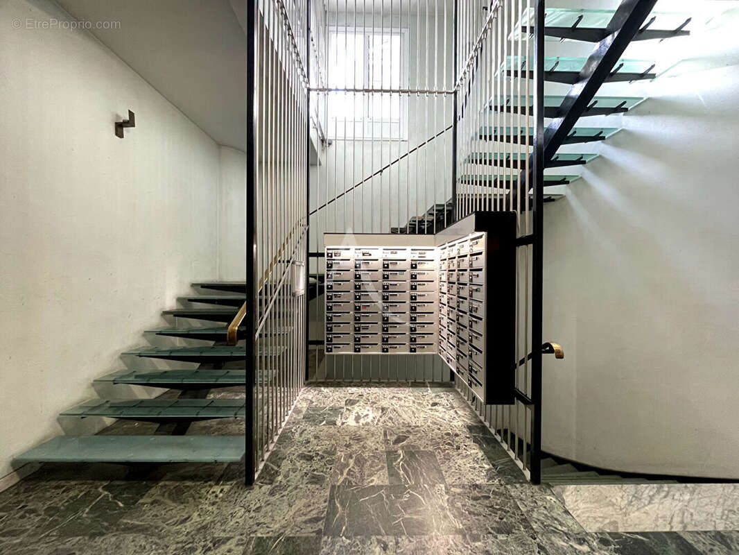 Appartement à PARIS-10E