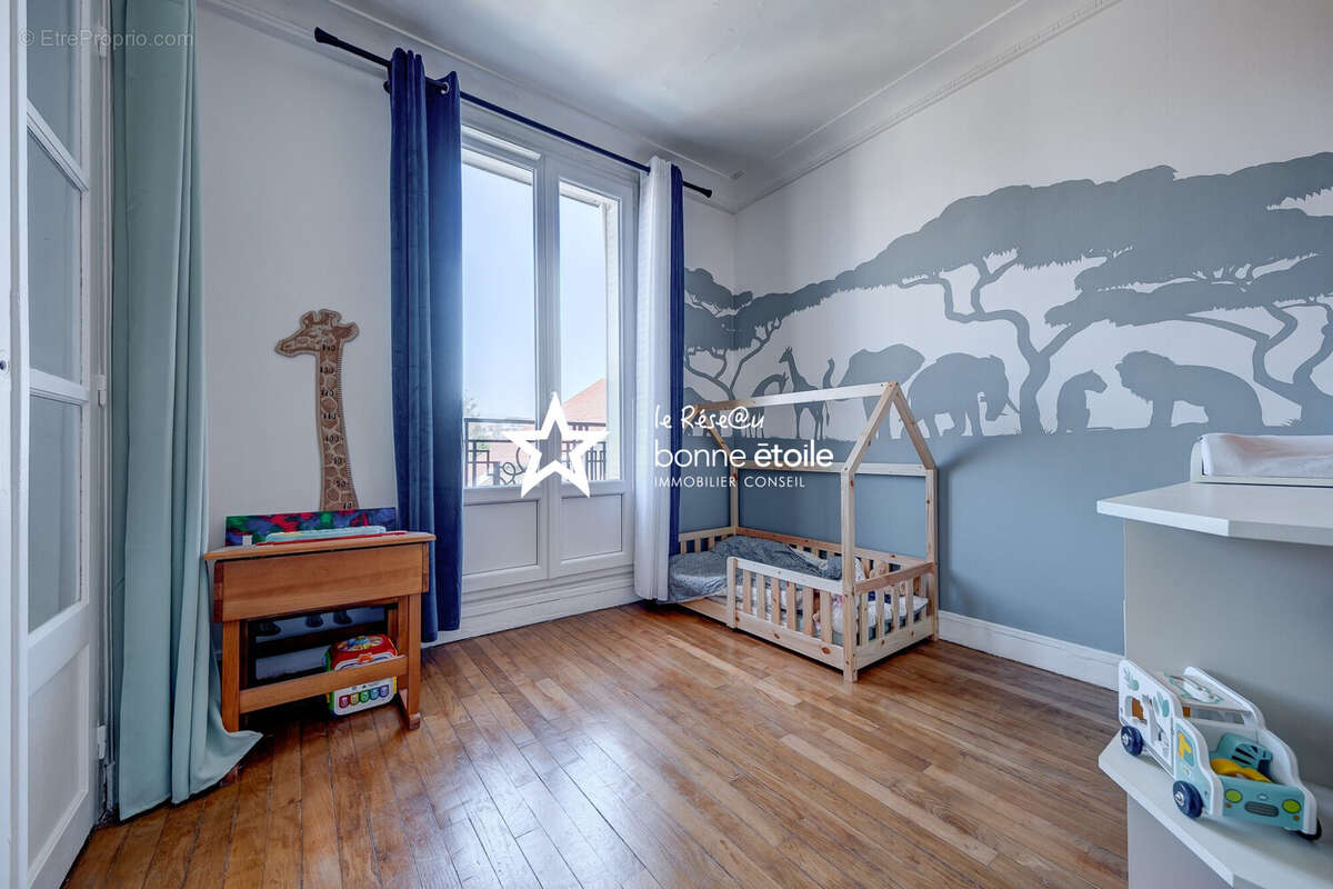 Appartement à ASNIERES-SUR-SEINE