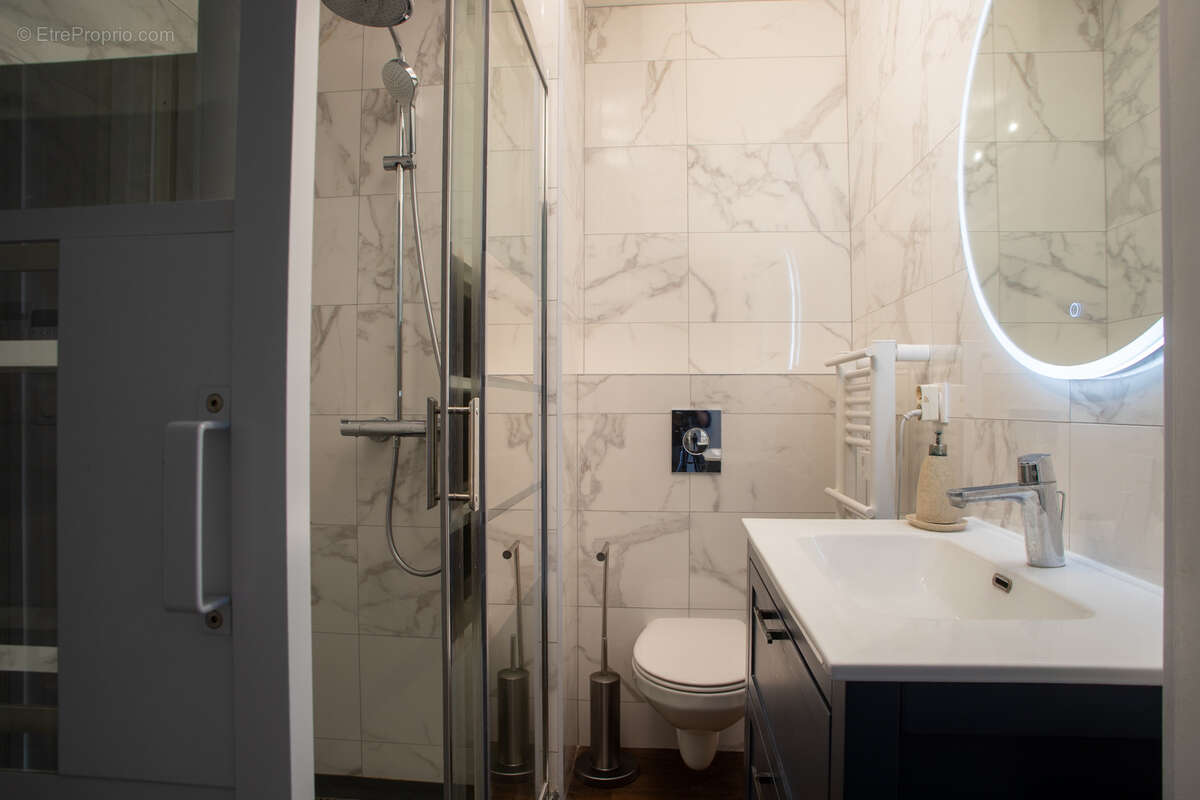 Appartement à SARTROUVILLE