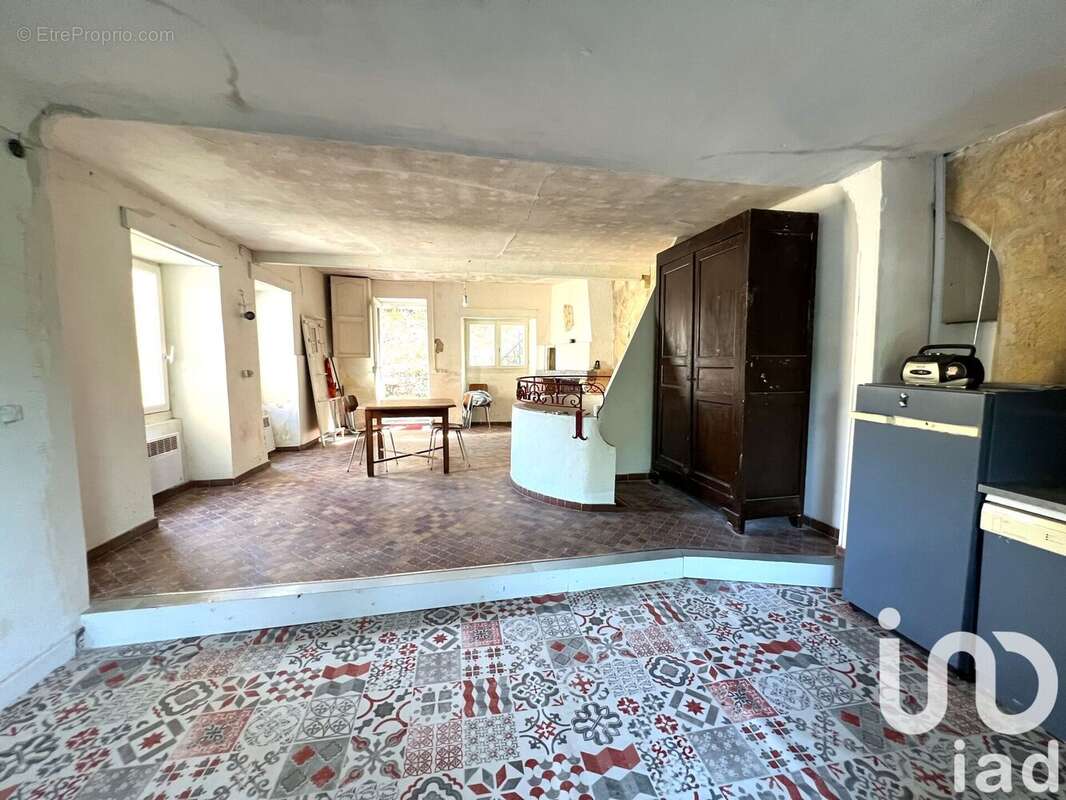 Maison 143 m² à Couze-Et-Saint-Front  - photo 7