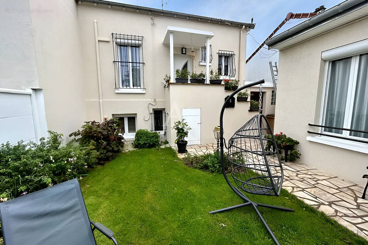 Maison à VITRY-SUR-SEINE