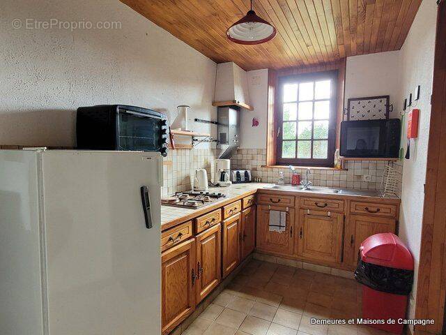 Maison 66 m² à Landivy  - photo 3
