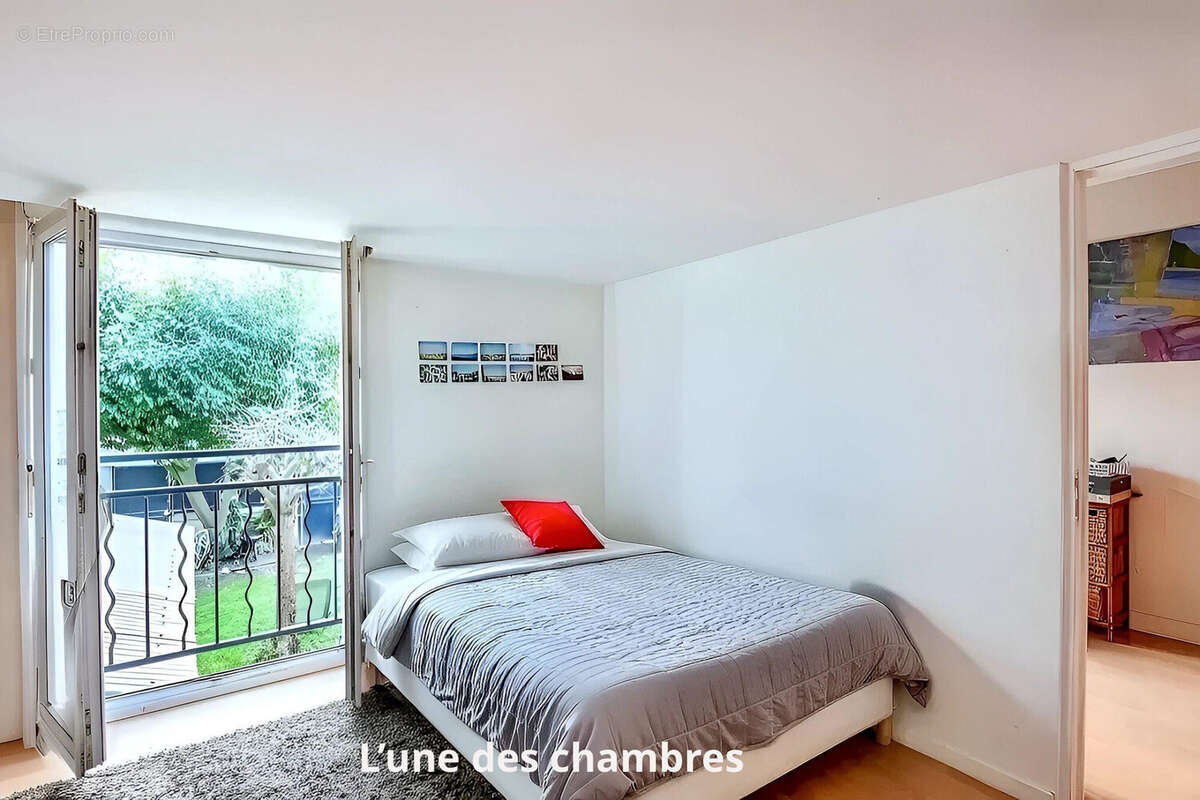 Maison à SURESNES