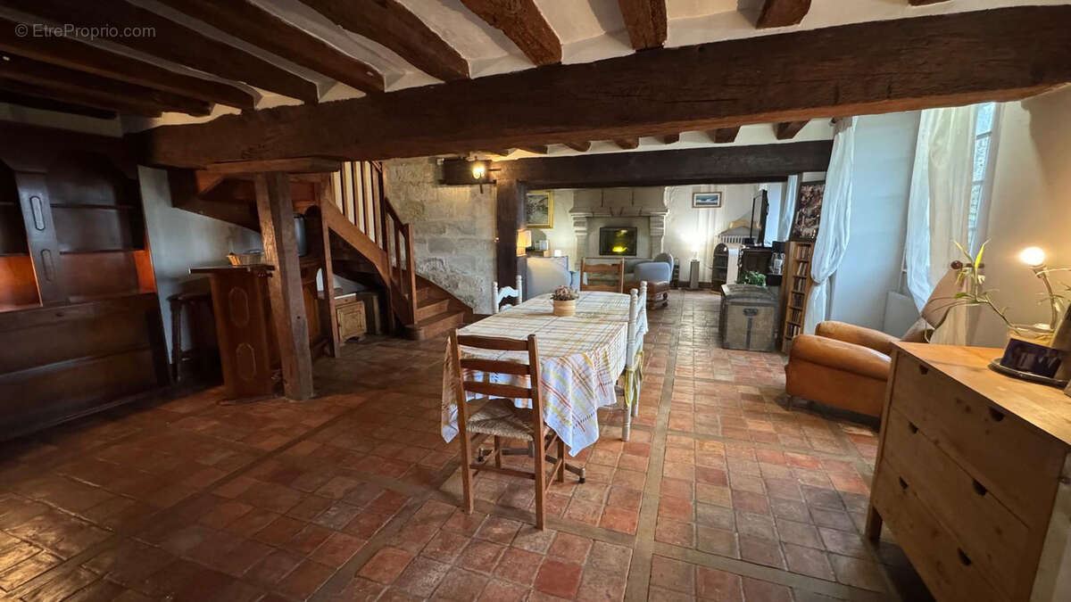 Maison à BRAIN-SUR-L'AUTHION