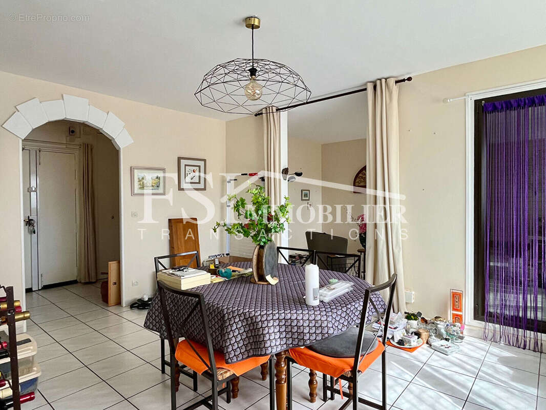 Appartement à LE PLESSIS-BOUCHARD