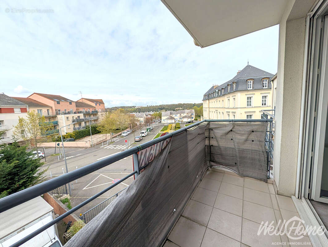 Appartement à MERY-SUR-OISE