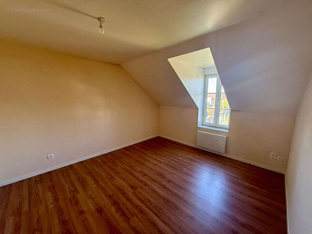 Maison à NOYANT-D&#039;ALLIER