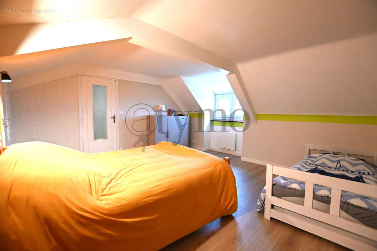 Maison à PLOUNEVEZ-QUINTIN