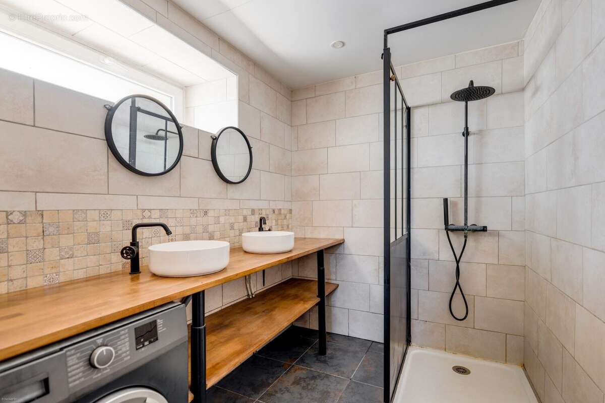 Maison 137 m² à Bonnevaux  - photo 9