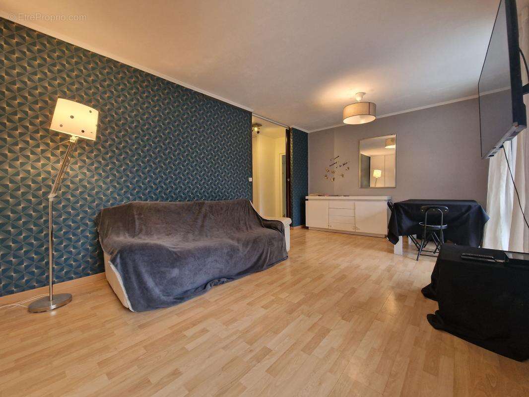 Appartement à VAIRES-SUR-MARNE