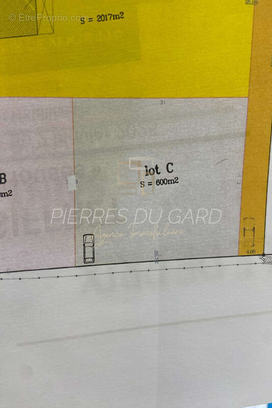 Terrain à SAINT-SIFFRET