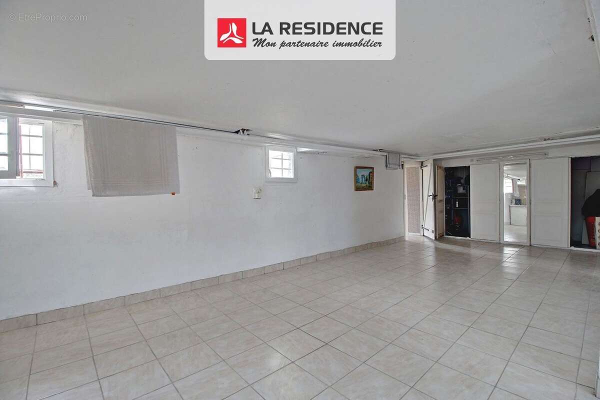 Maison à SAINT-ETIENNE-DU-ROUVRAY