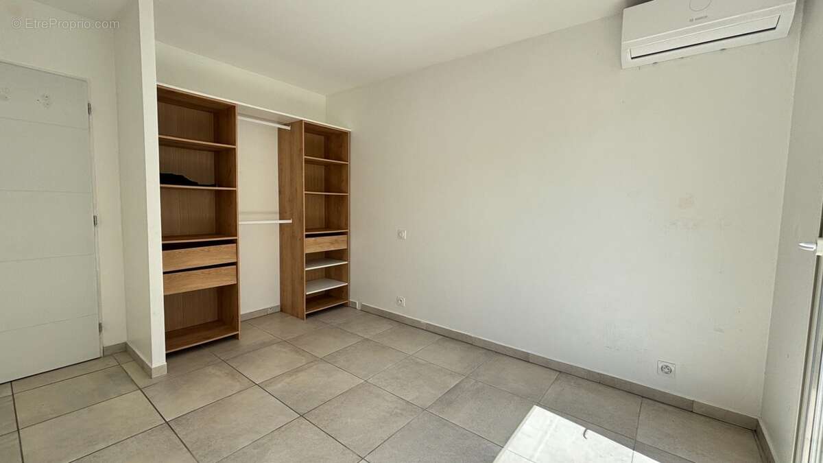 À vendre – Belle maison T4 avec piscine, jardin et terrasse - photo 10