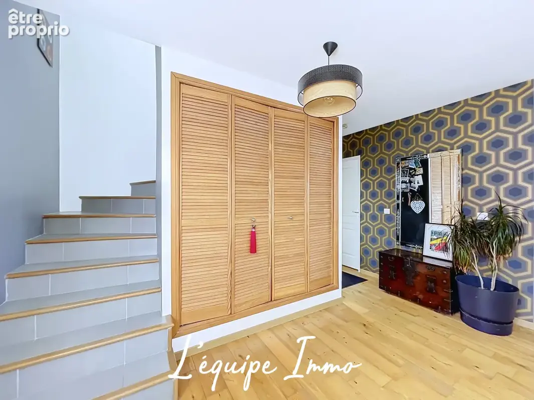 Maison T5 de 135m2 sur 536 m2 de terrain avec belles terrasses, garage et piscine - Plaisance du Touch - photo 10