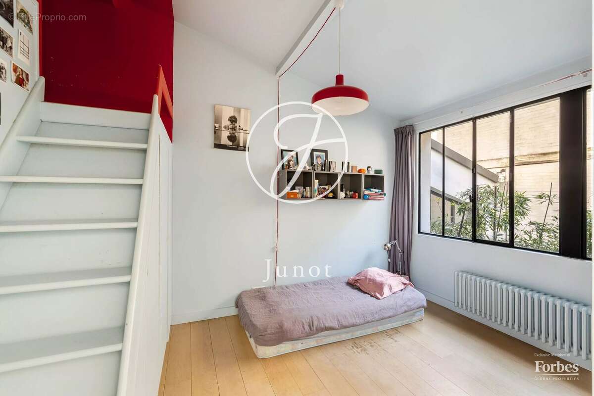 Maison à PARIS-17E