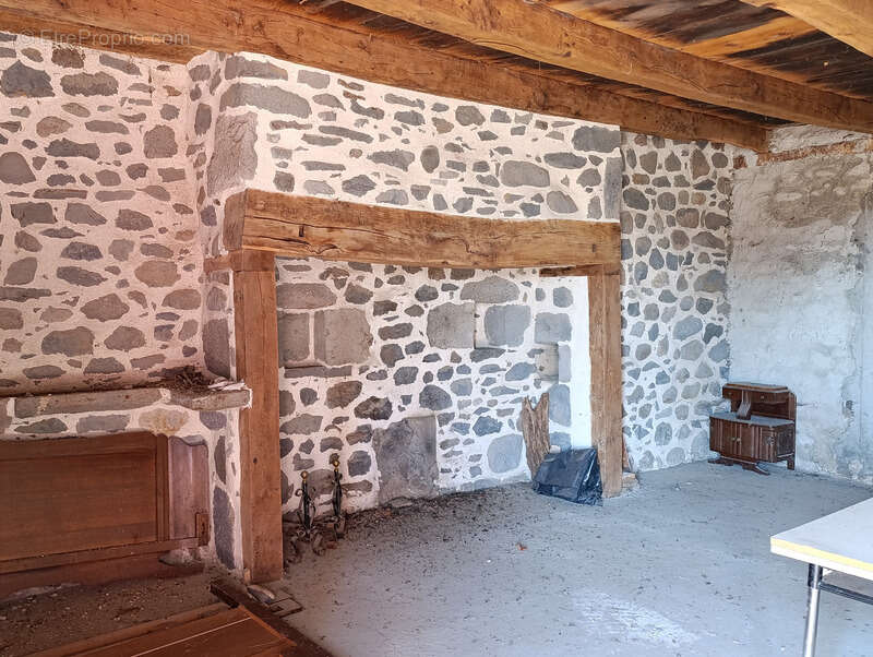 Maison à SAINT-MARTIN-VALMEROUX