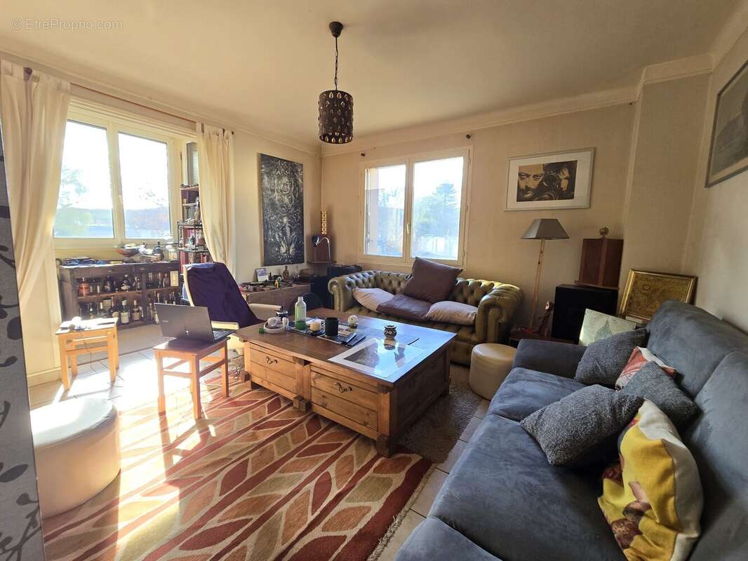 Appartement à GRAVIGNY