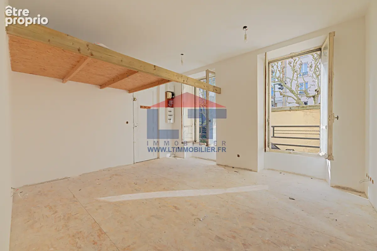 Appartement 1 pièce 25 m² à vendre à Montreuil (93100) - photo 2
