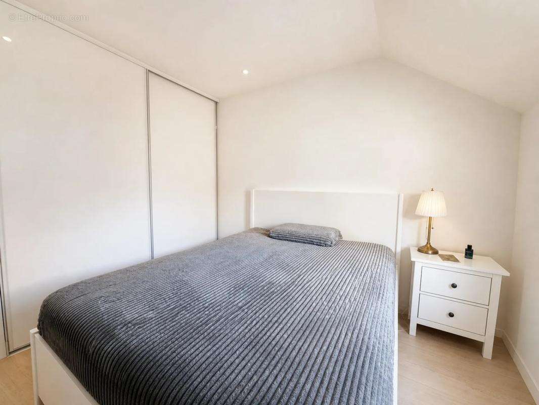 Appartement duplex de 3 pièces de 70 m² à Montereau - photo 15