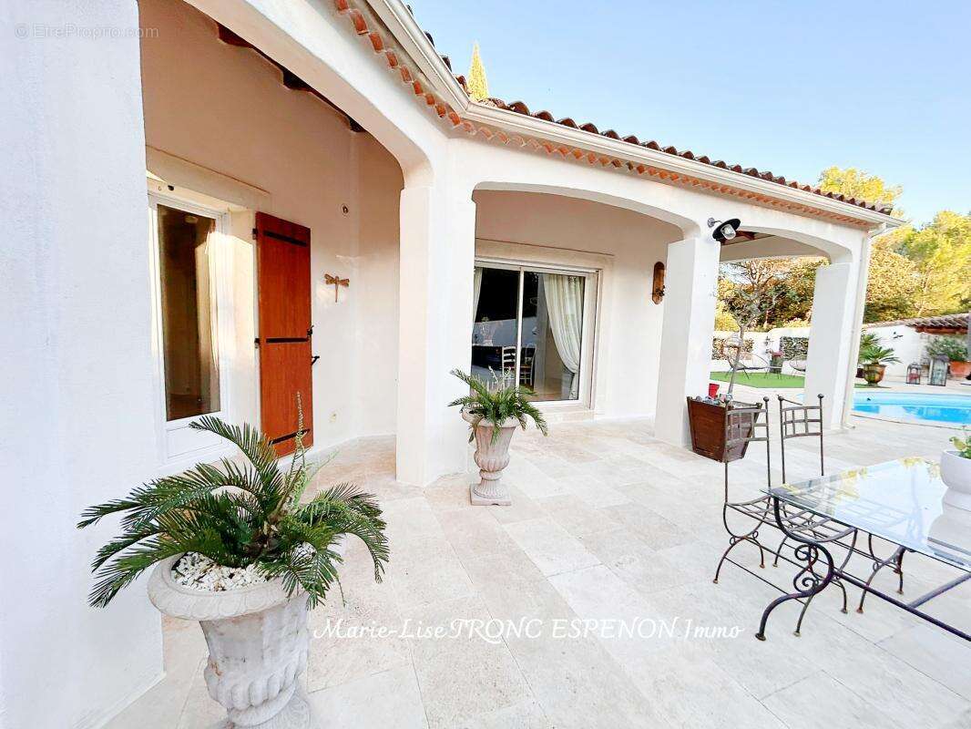 Maison à PERNES-LES-FONTAINES