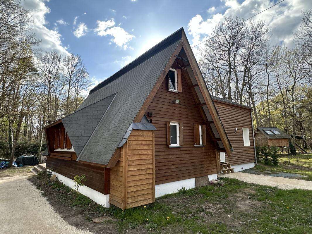 Maison à PEZOU