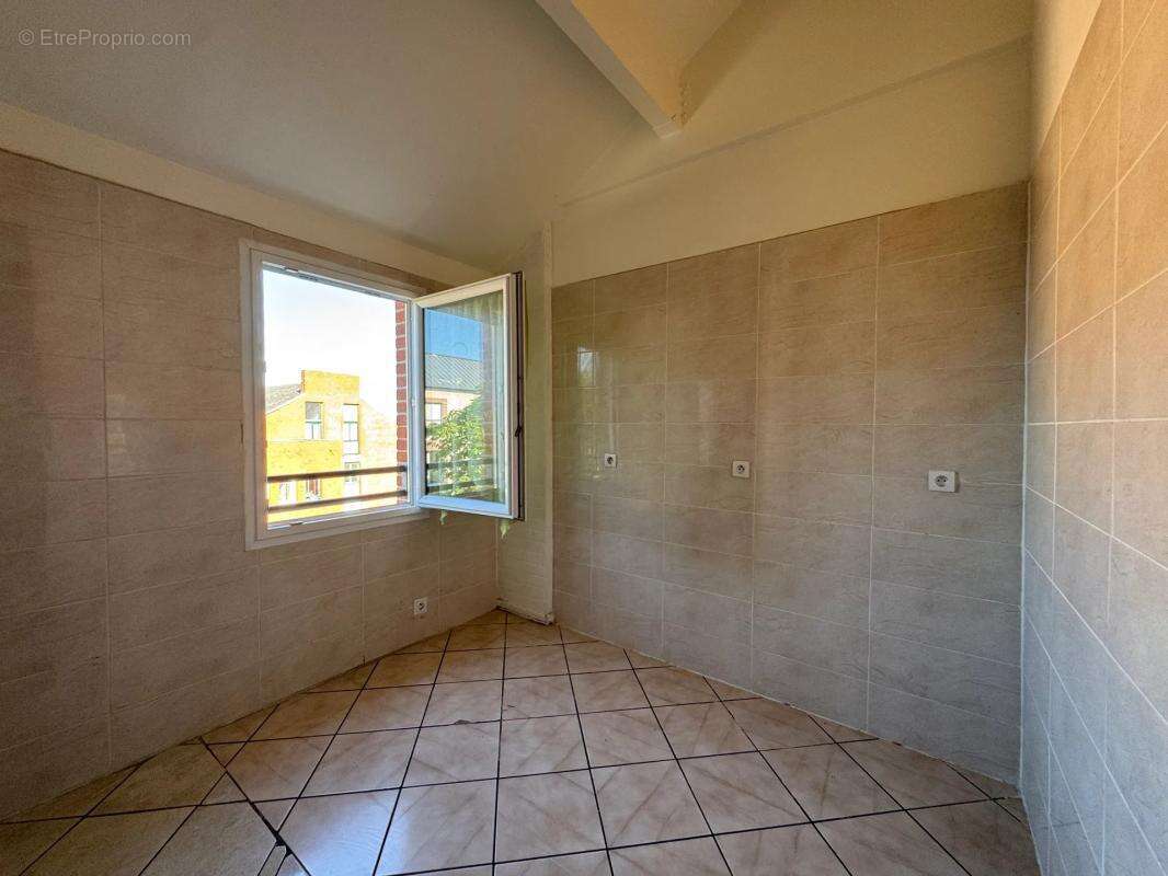 Appartement 3 pièces de 75 m² à Vauréal - photo 6