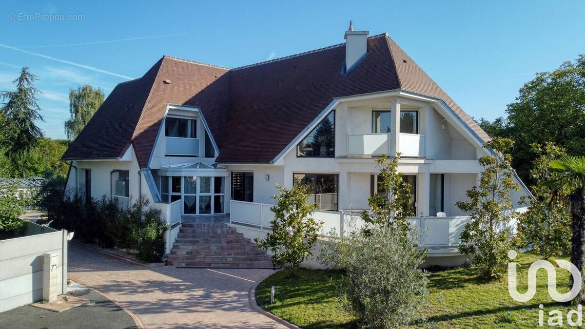 Photo 1 - Maison à VAUJOURS