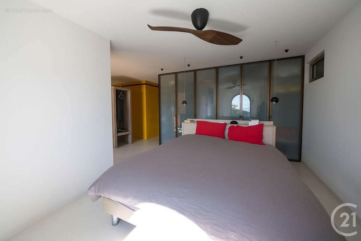 Maison à BORMES-LES-MIMOSAS