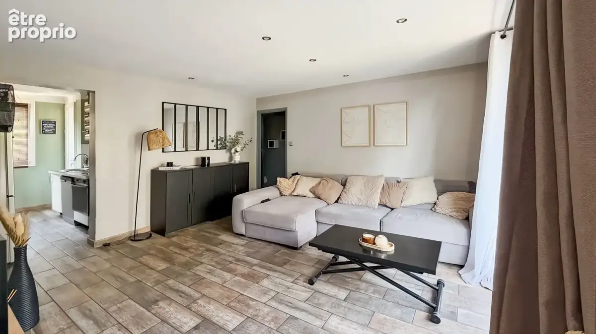 A vendre exclusivité appartement T3/T4 de 61 m2 , balcon à Marseille Saint Just 13013 - photo 2