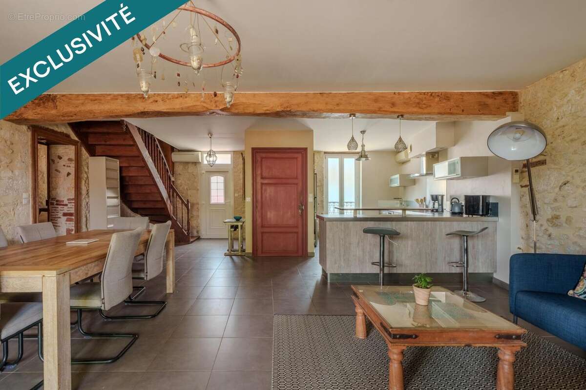 Maison 214 m² à Laroque-Timbaut  - photo 2