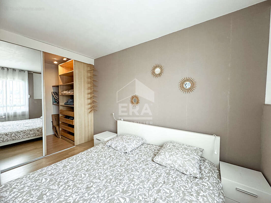 Appartement à SARTROUVILLE